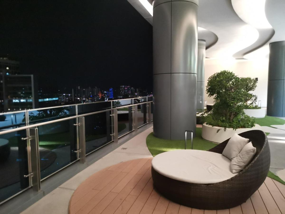 Eaton Residence At Klcc Kuala Lumpur Kültér fotó